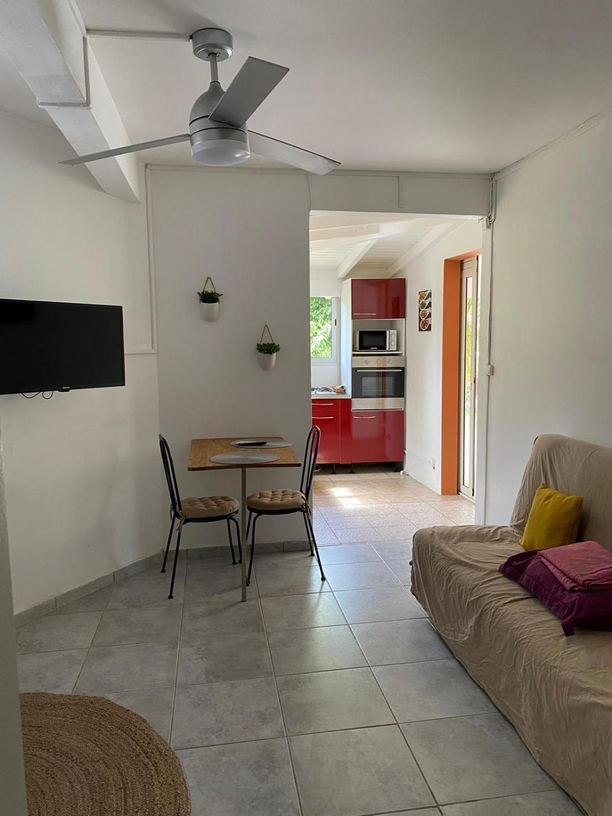 Aquaverde Eco Et Confort- Bas De Villa Avec Jardin Et Parking Le Gosier  Exteriér fotografie