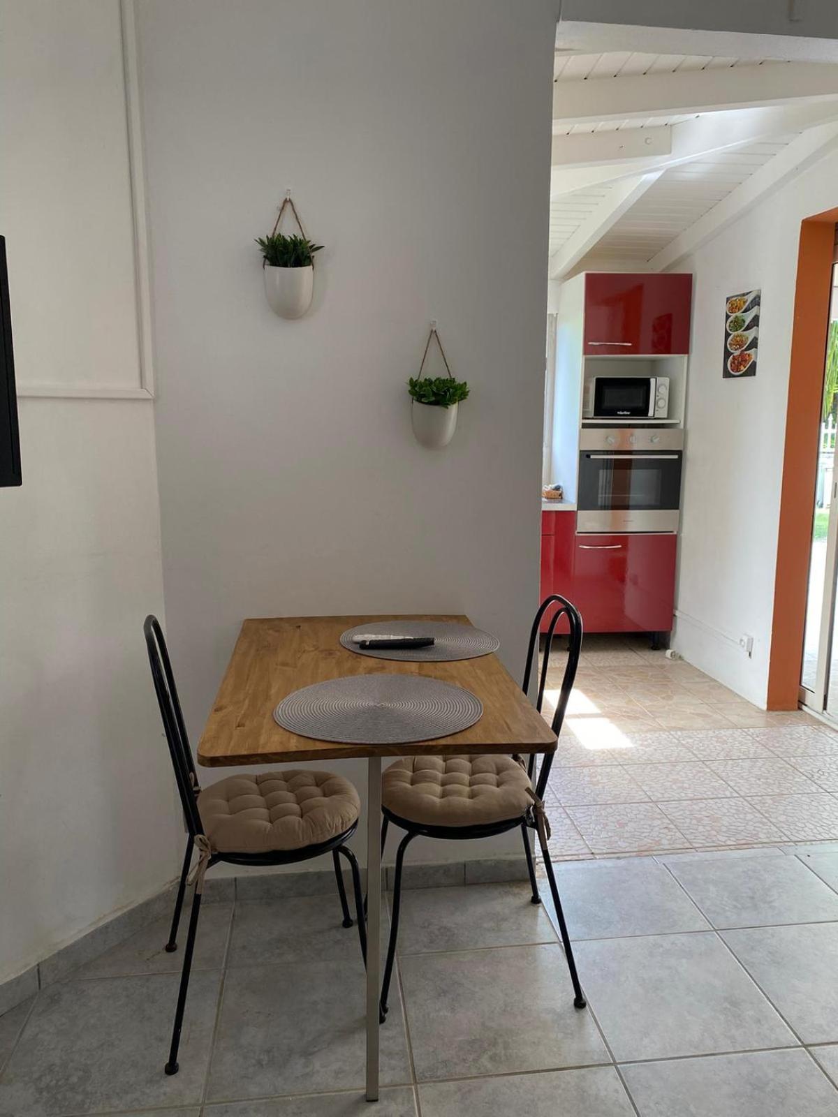 Aquaverde Eco Et Confort- Bas De Villa Avec Jardin Et Parking Le Gosier  Exteriér fotografie