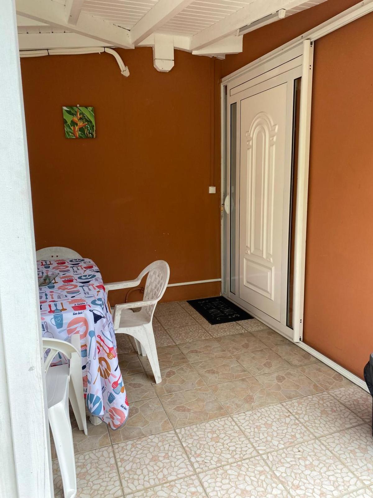 Aquaverde Eco Et Confort- Bas De Villa Avec Jardin Et Parking Le Gosier  Exteriér fotografie